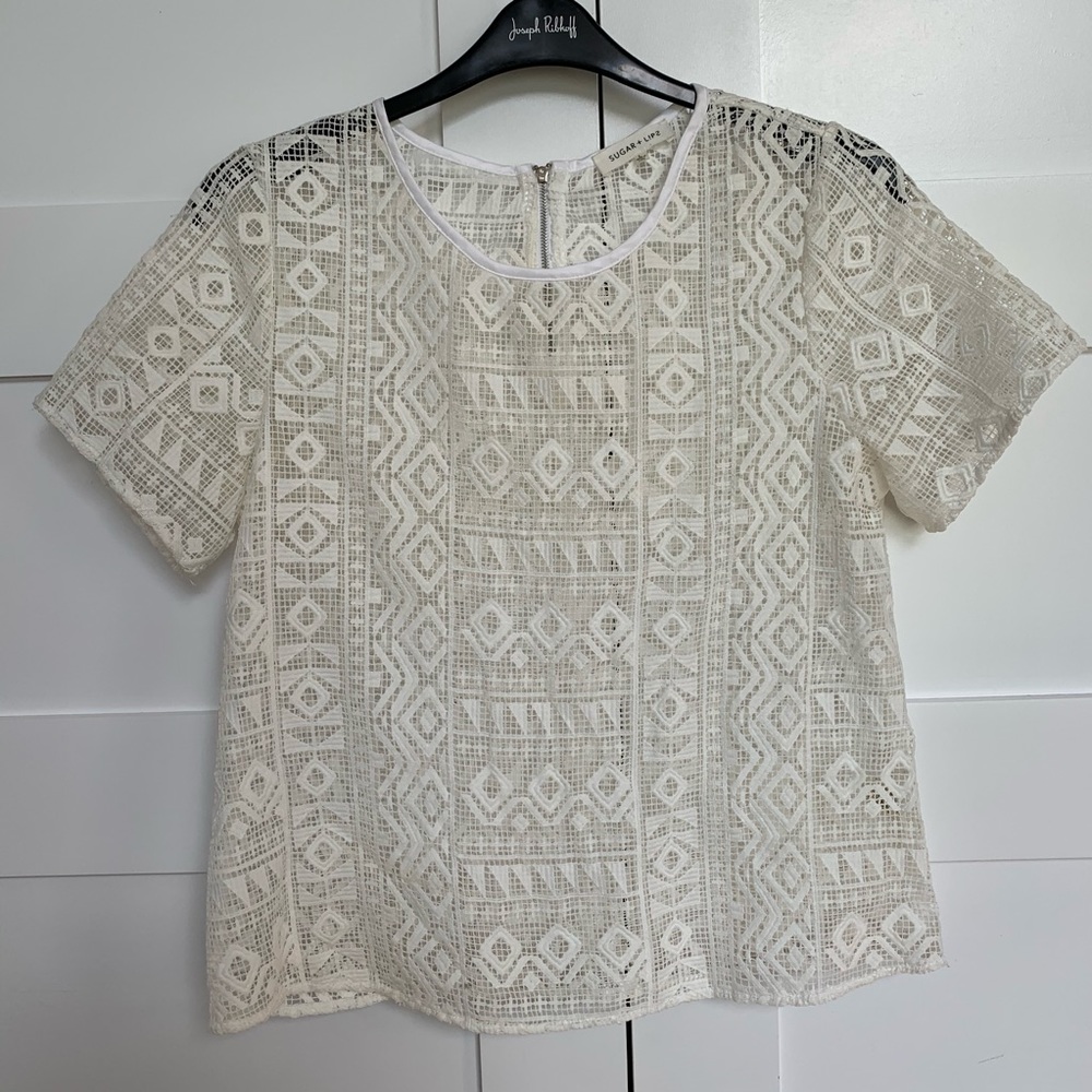 Lace Off-white Boxy Top - Picture 2 of 5